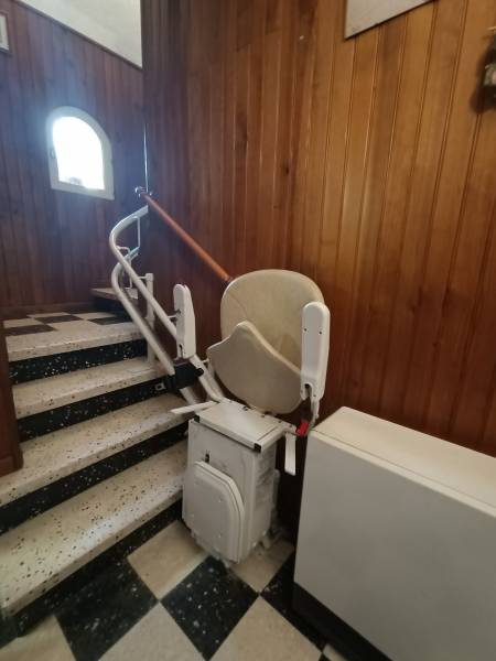 Monte-escalier immeuble | Service d'installation et de maintenance à Toulouse et Montpellier